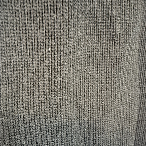 Aritzia Wilfred Black Ribbed knit halter Top fits XS/small - med - Picture 3 of 5